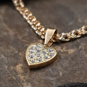 Kullast süda teemantidega